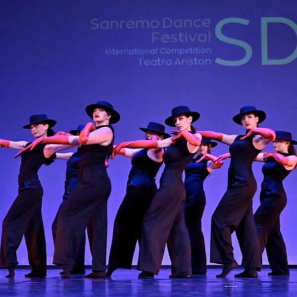 LA SEZIONE DANZA IMPEGNATE ALL’ARISOTN